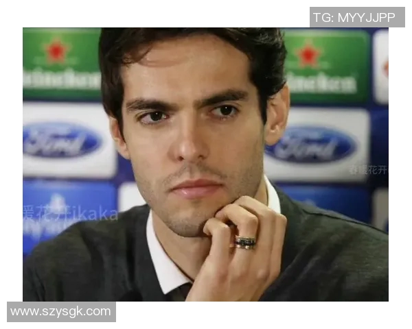 足球明星卡卡的幽默瞬间与调皮时刻回顾